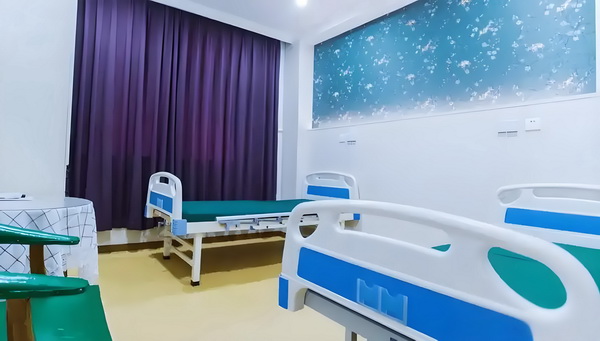 特朗普要求美国务卿蓬佩奥取消访朝行程